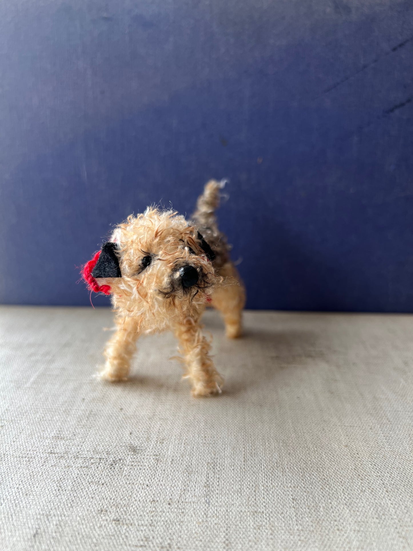 Border Terrier miniature sculpture