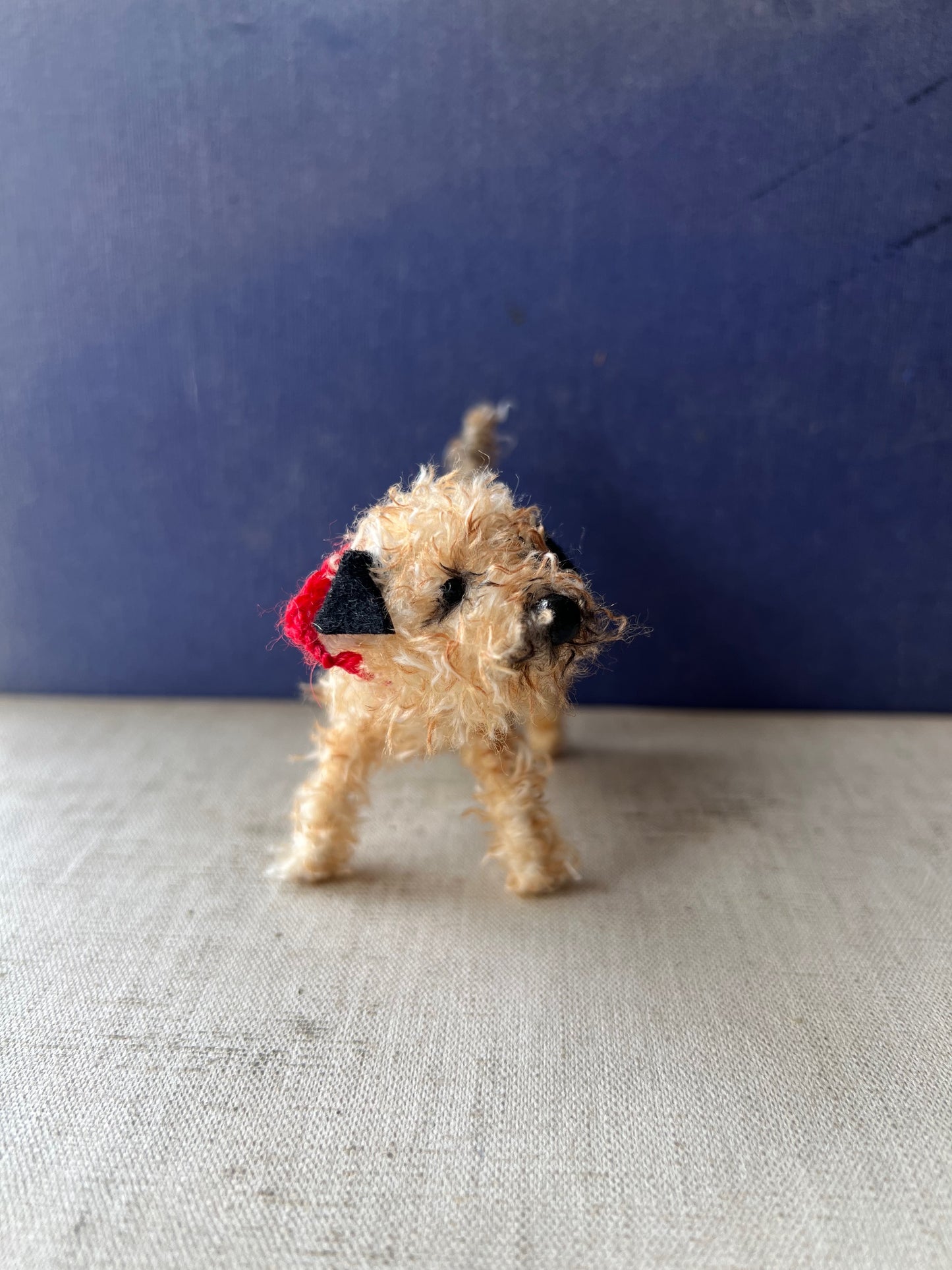 Border Terrier miniature sculpture